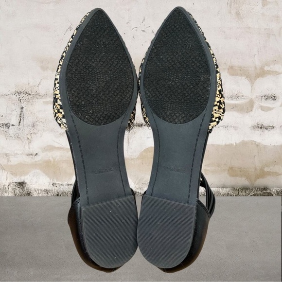 Rampage NWOB Pointed Zip-Back Flats
Women's Size 8.5 - Picture 6 of 8